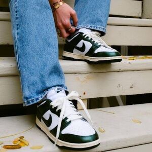 Nike dunks 9.5 Green and White Athletic Shoes